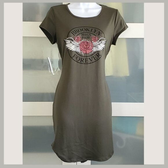 Dresses & Skirts - Brooklyn Forever Dress Size Large